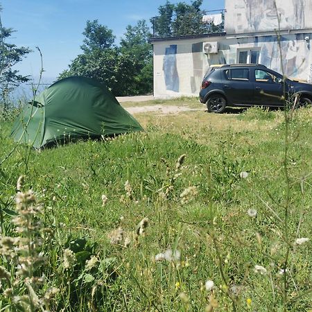 High Camping بودفا المظهر الخارجي الصورة
